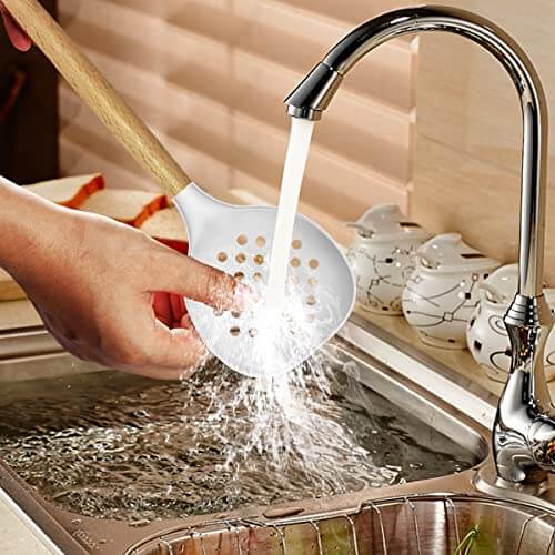 14 Pcs Silicone Cooking Utensils Kitchen Utensil Set - 446°F Heat Resistant,Turner Tongs, Spatula, Spoon, Brush, Whisk, Wooden Handle Kitchen Gadgets with Holder for Nonstick Cookware (BPA FREE) White